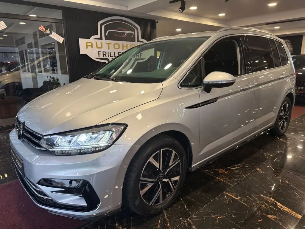 Photo 1 : Volkswagen Touran 2021 Diesel