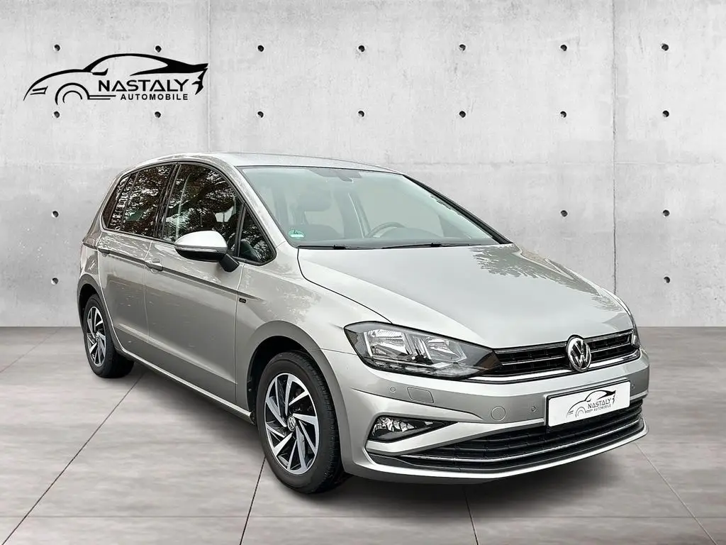 Photo 1 : Volkswagen Golf 2019 Essence