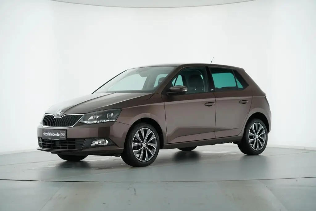 Photo 1 : Skoda Fabia 2015 Essence