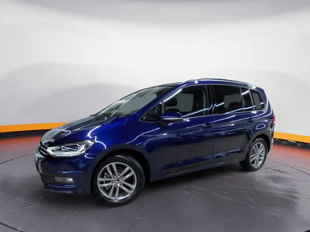 Photo 1 : Volkswagen Touran 2024 Petrol