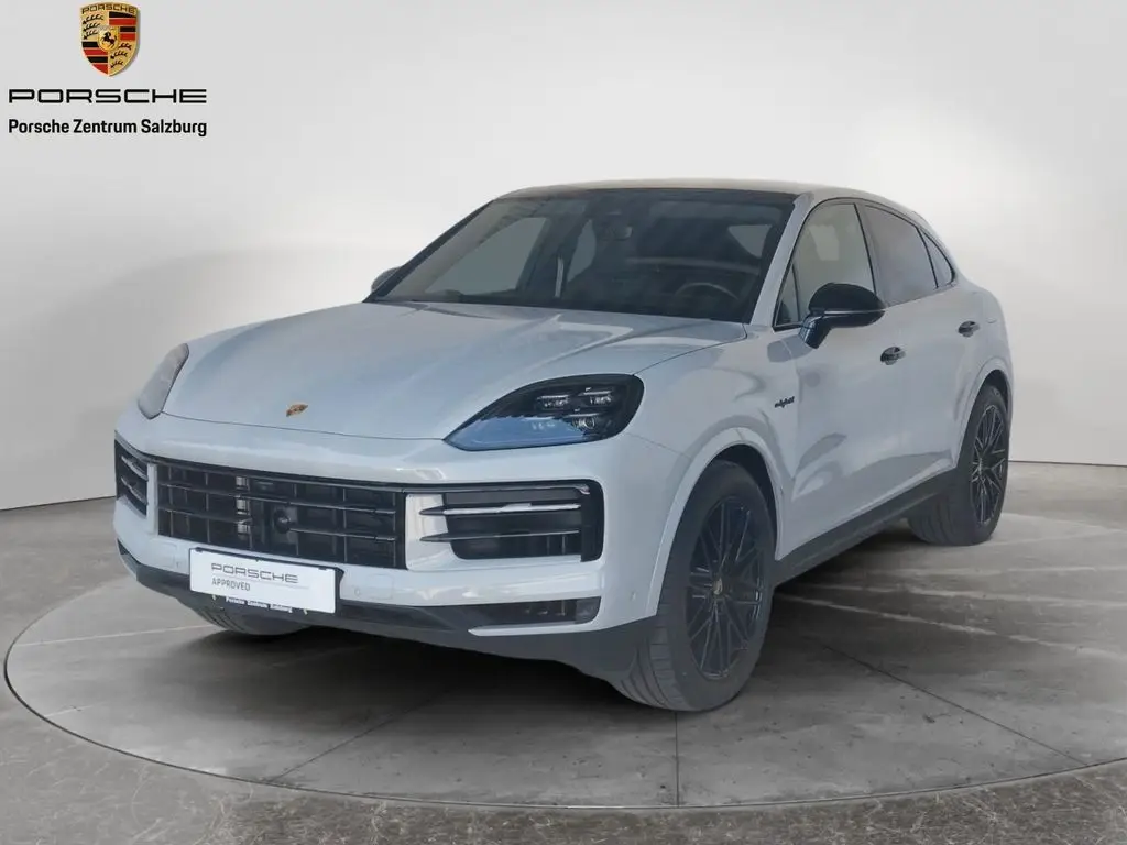 Photo 1 : Porsche Cayenne 2023 Hybrid