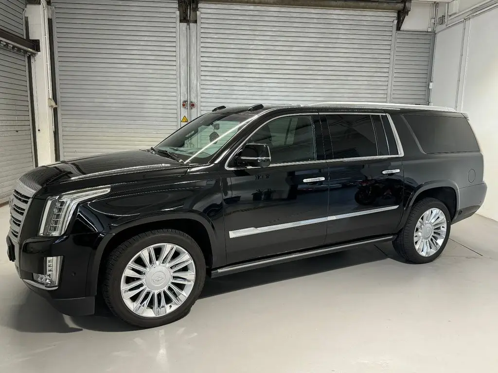 Photo 1 : Cadillac Escalade 2018 Essence