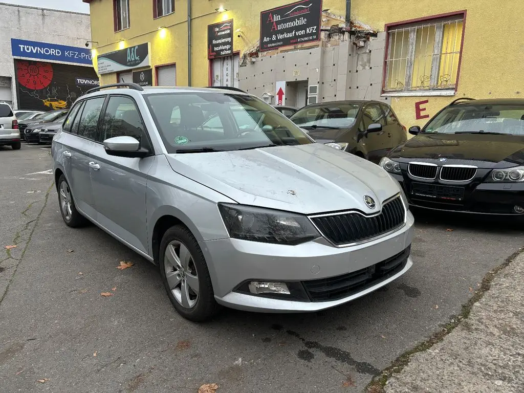 Photo 1 : Skoda Fabia 2016 Essence