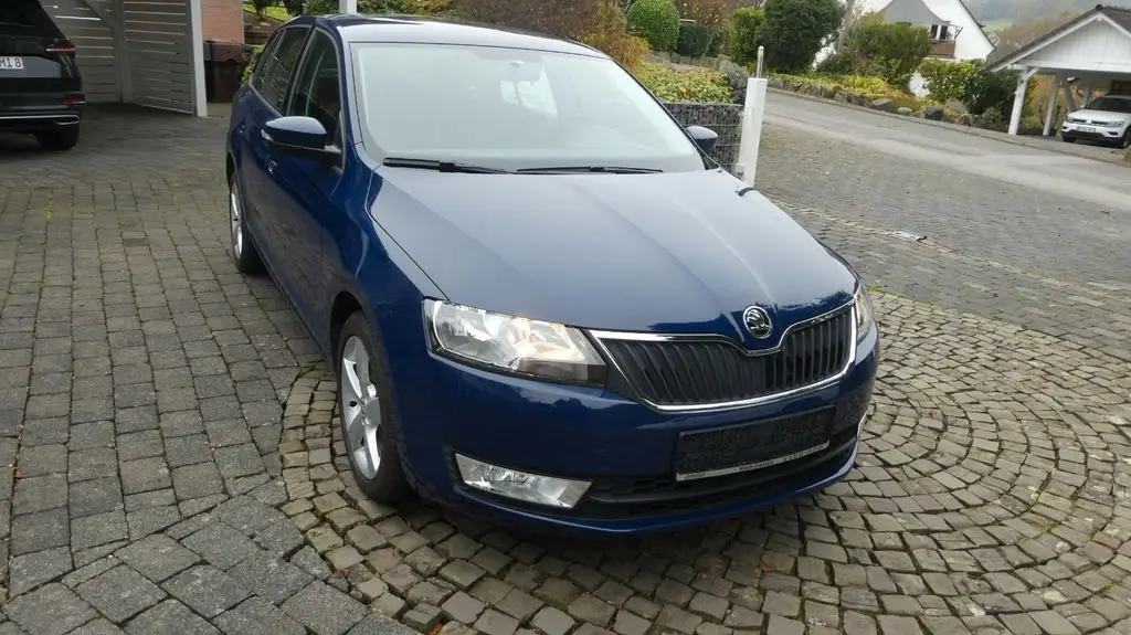 Photo 1 : Skoda Rapid 2017 Essence