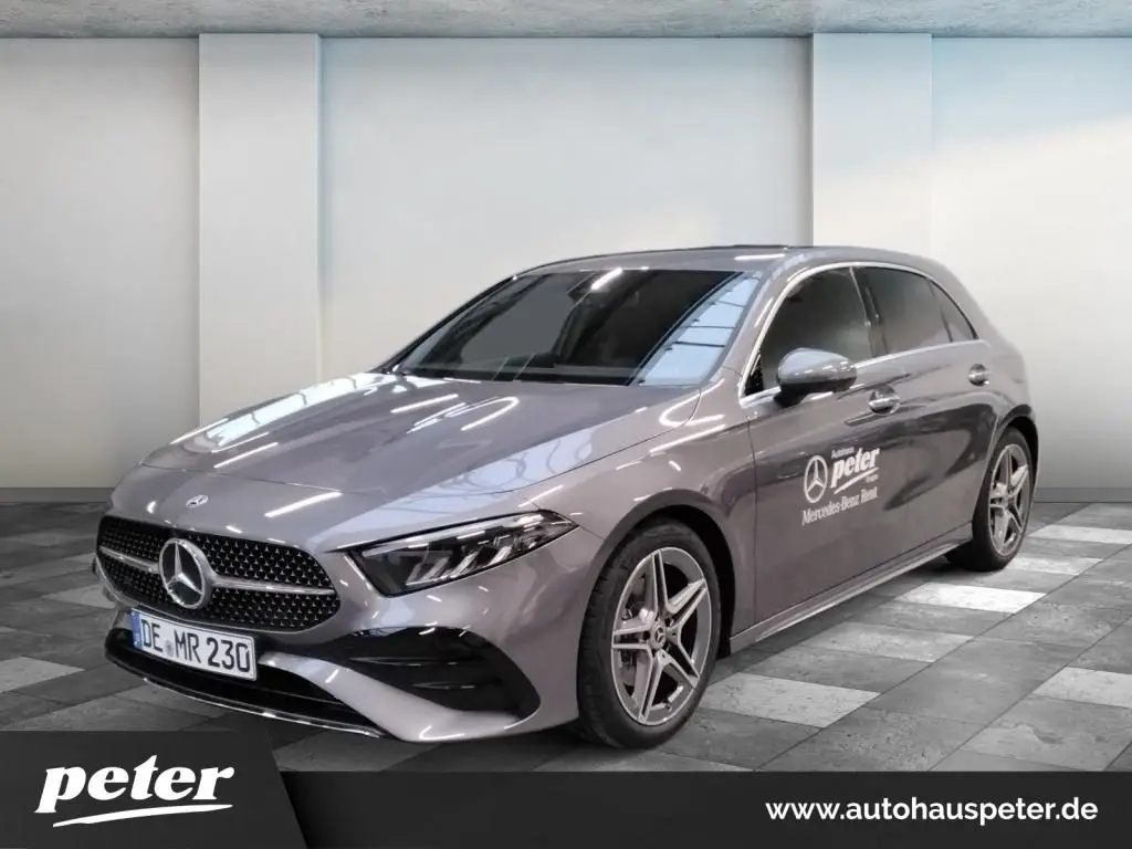 Photo 1 : Mercedes-benz Classe A 2023 Essence