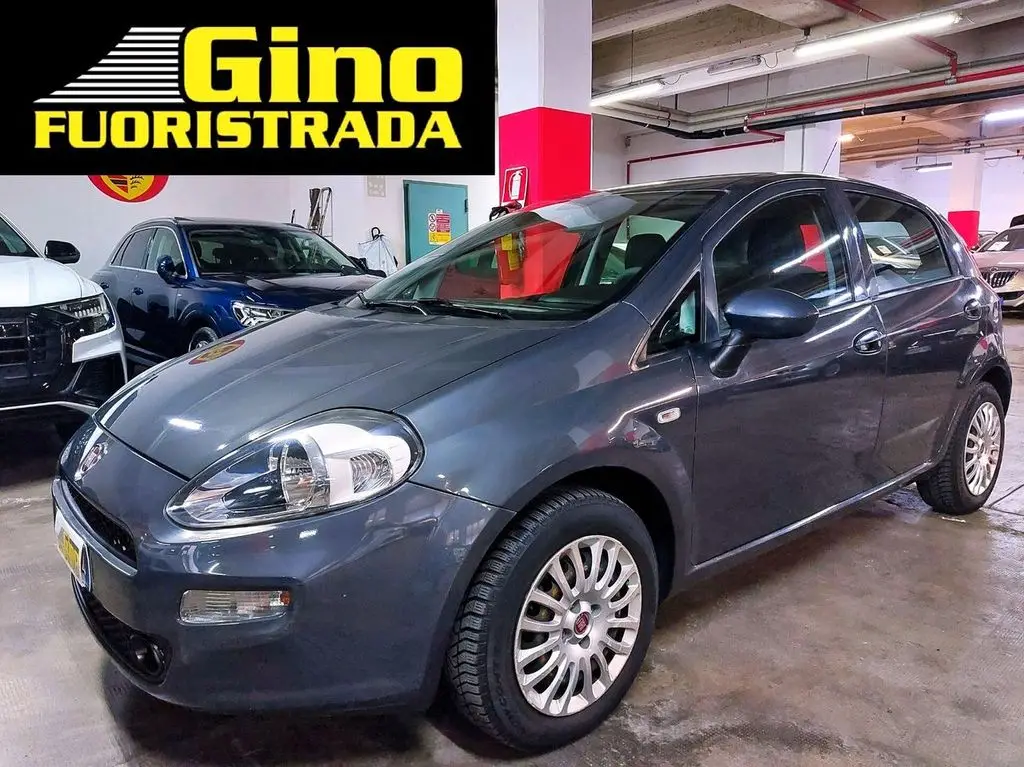 Photo 1 : Fiat Punto 2017 Essence