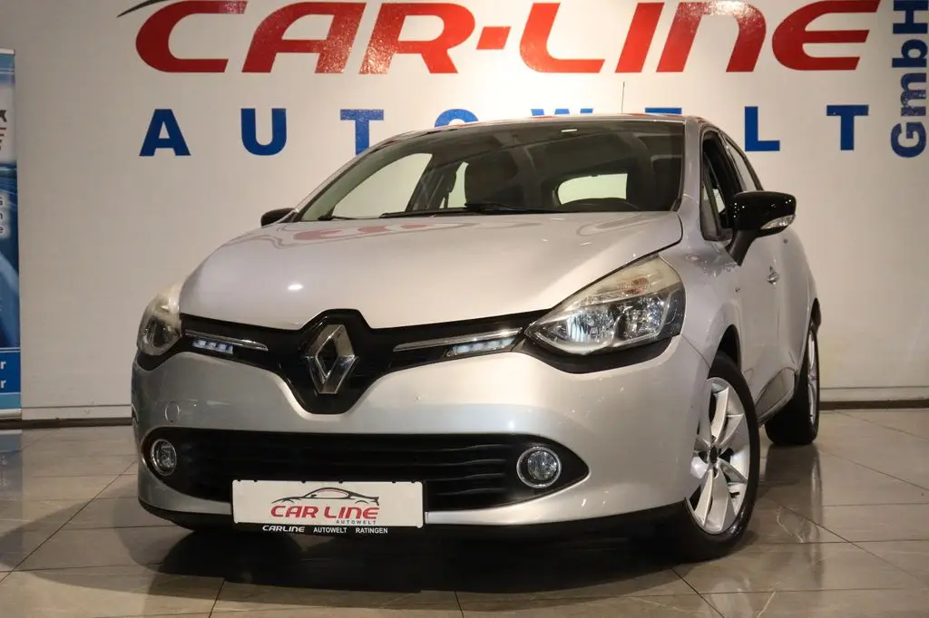 Photo 1 : Renault Clio 2015 Essence