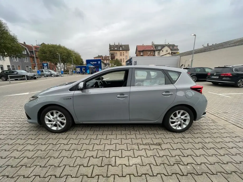 Photo 1 : Toyota Auris 2019 Hybrid