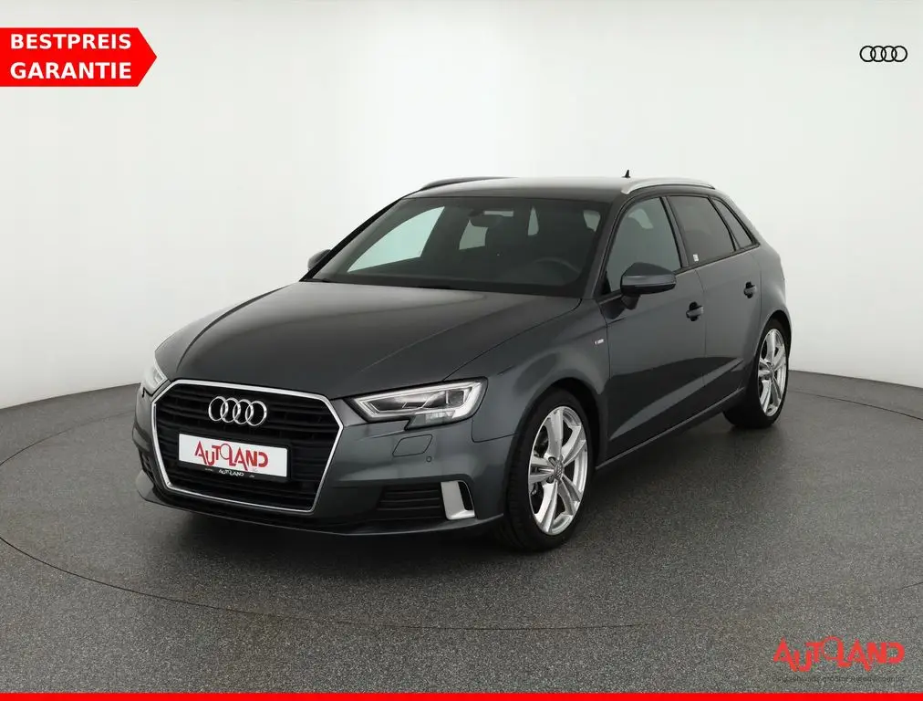 Photo 1 : Audi A3 2019 Petrol