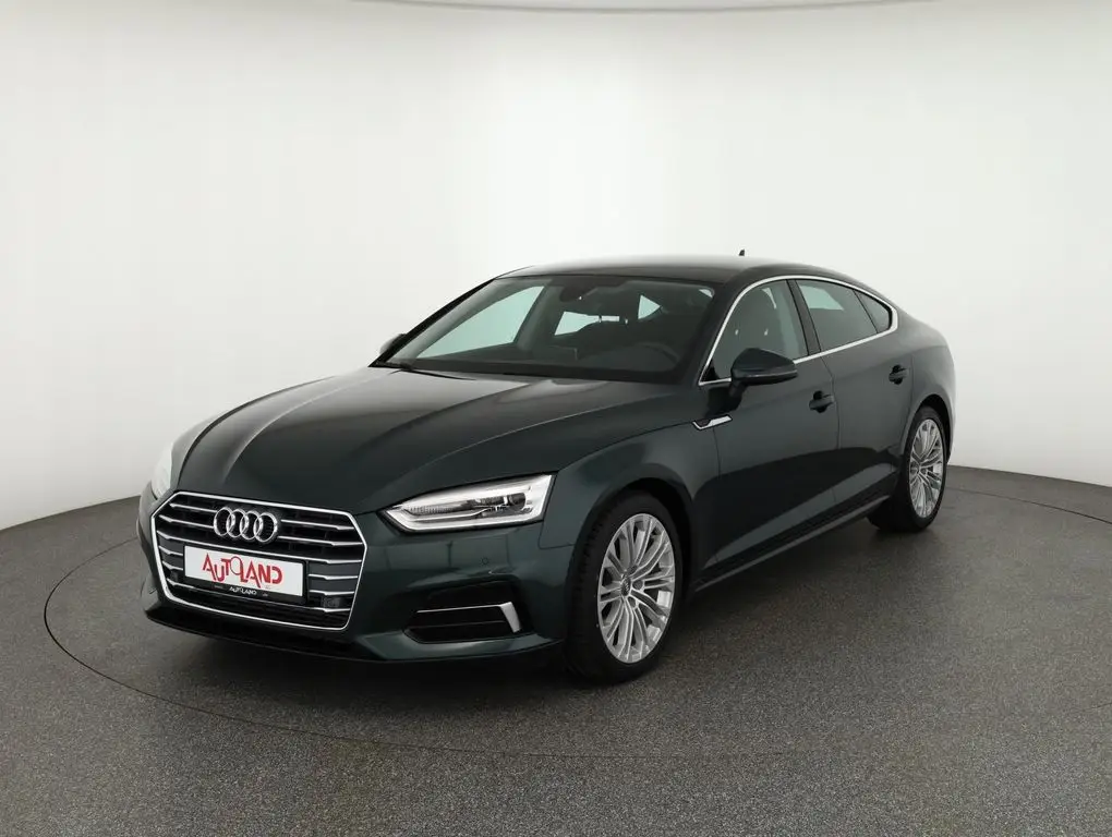 Photo 1 : Audi A5 2020 Petrol