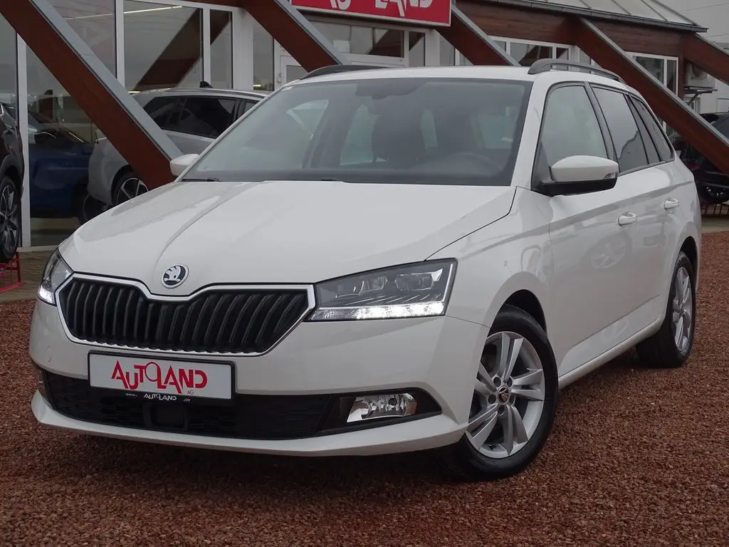 Photo 1 : Skoda Fabia 2021 Essence