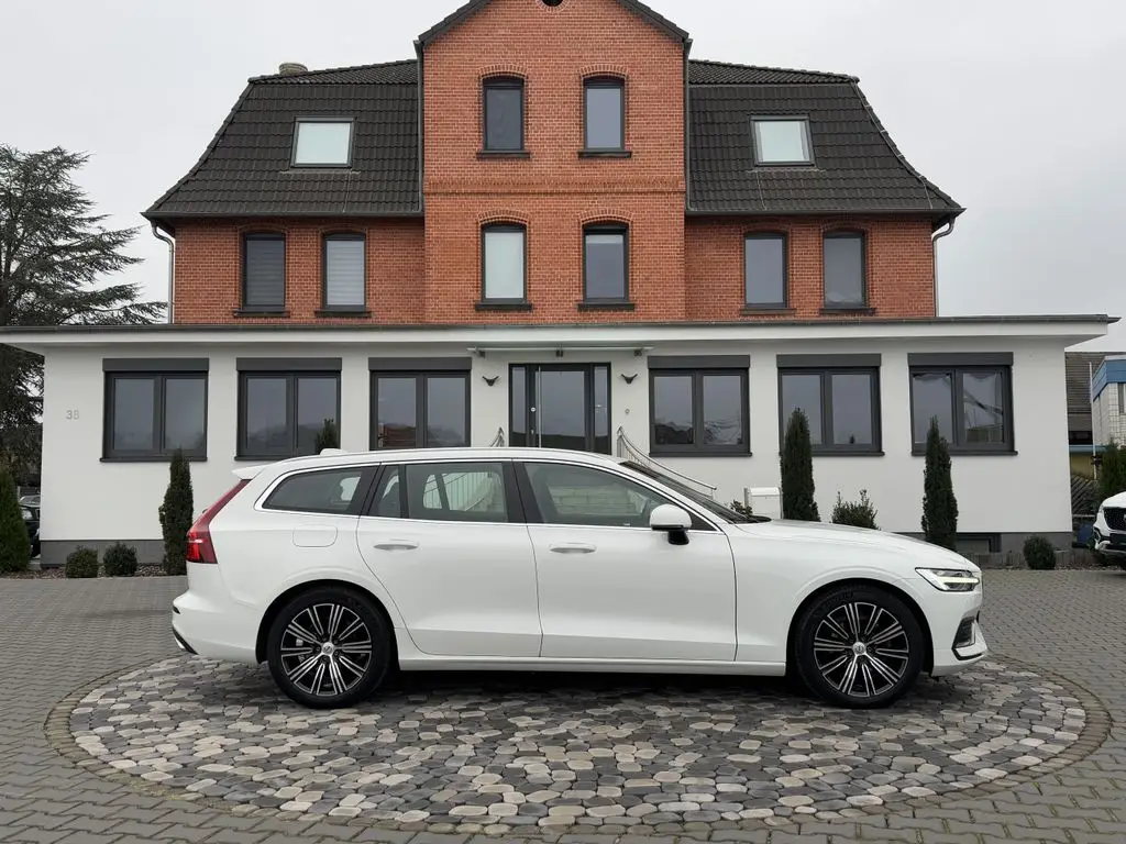 Photo 1 : Volvo V60 2019 Diesel