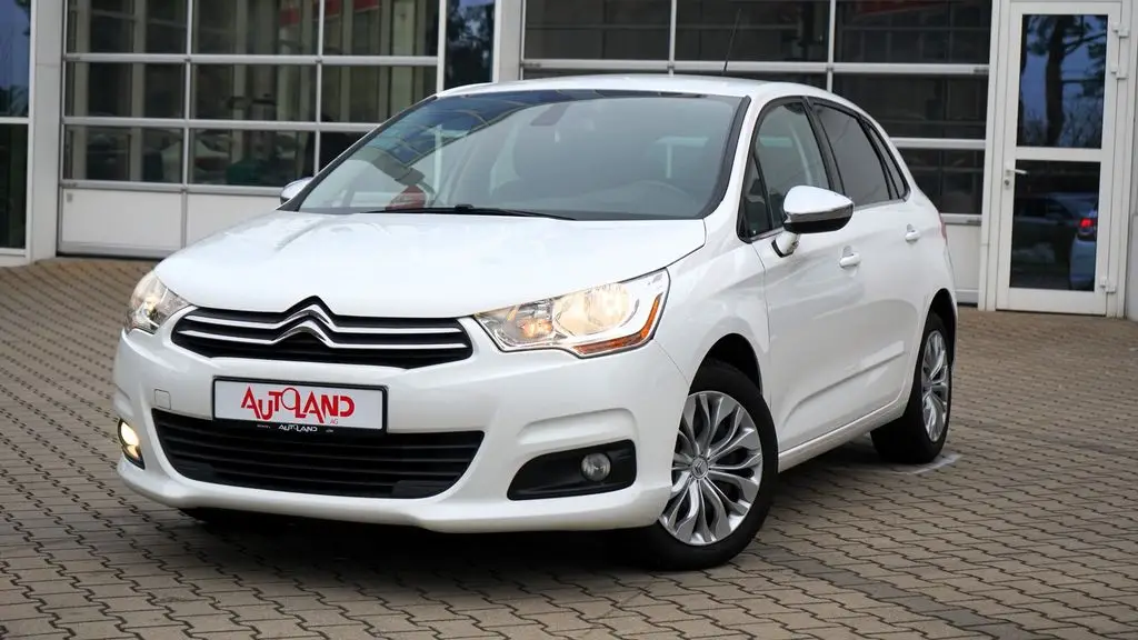 Photo 1 : Citroen C4 2015 Essence