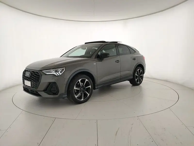 Photo 1 : Audi Q3 2019 Autres