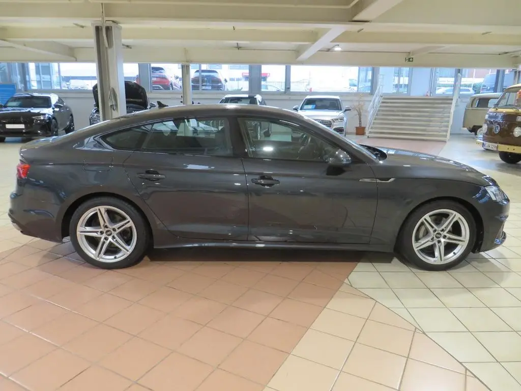 Photo 1 : Audi A5 2021 Diesel