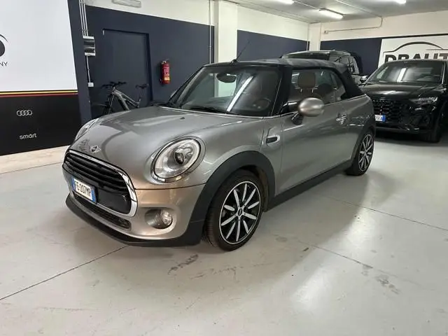 Photo 1 : Mini Cooper 2016 Diesel