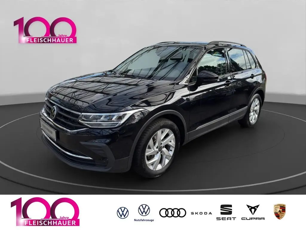 Photo 1 : Volkswagen Tiguan 2020 Essence