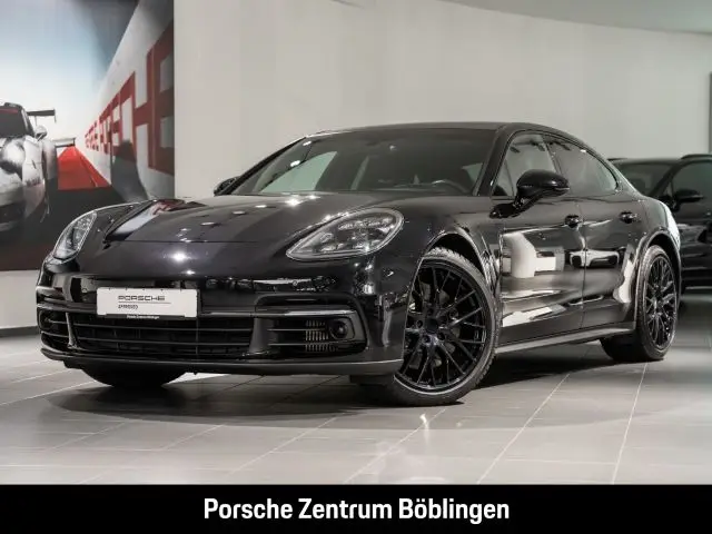 Photo 1 : Porsche Panamera 2021 Essence