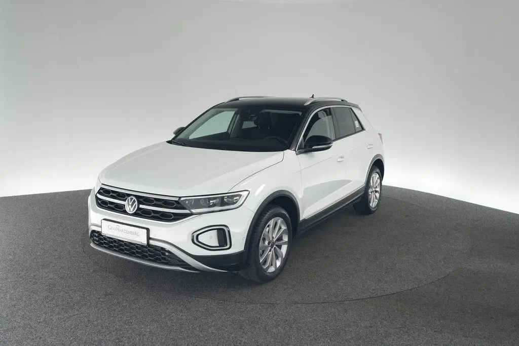 Photo 1 : Volkswagen T-roc 2024 Essence