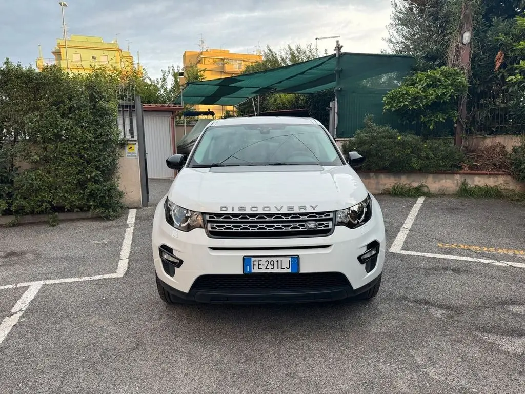 Photo 1 : Land Rover Discovery 2016 Diesel