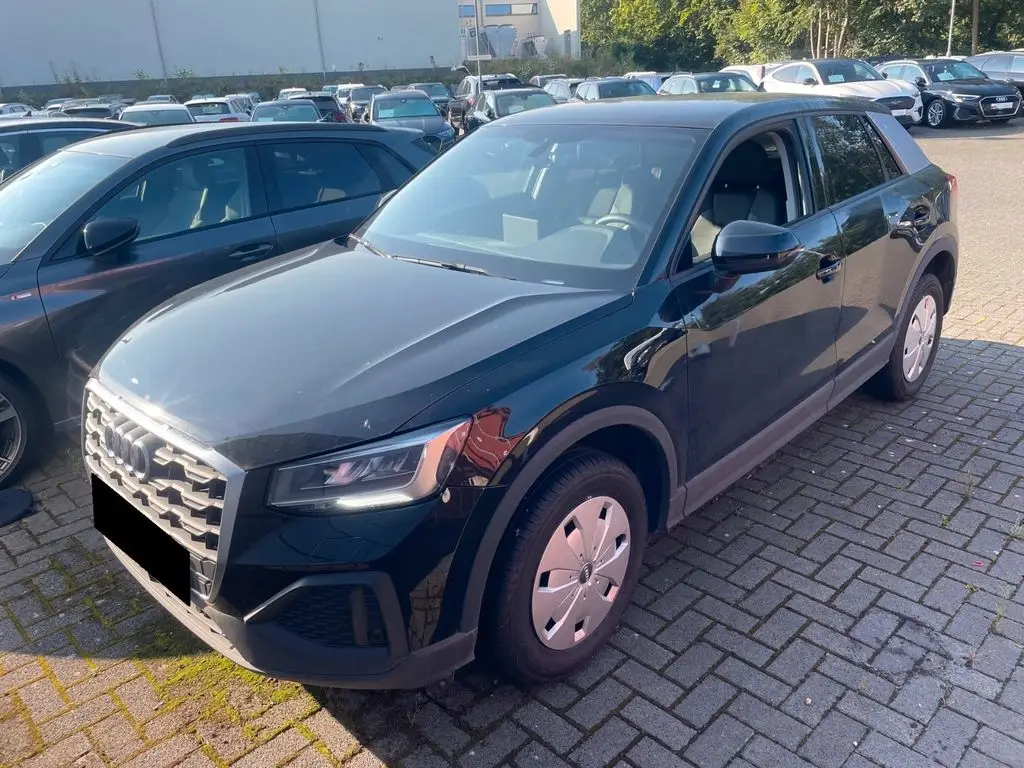 Photo 1 : Audi Q2 2022 Petrol