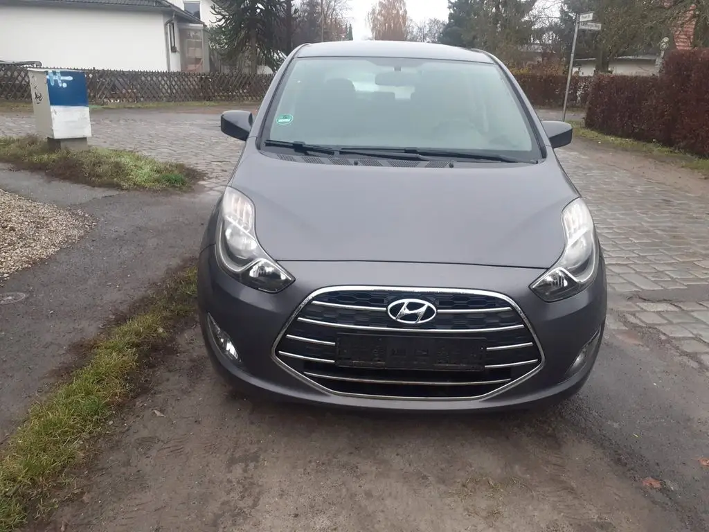 Photo 1 : Hyundai Ix20 2016 Petrol