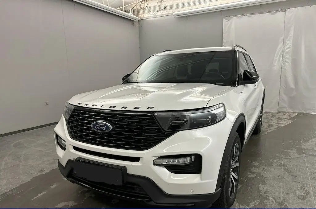 Photo 1 : Ford Explorer 2020 Hybrid