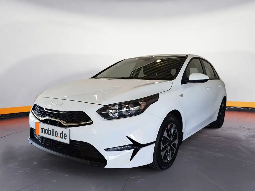 Photo 1 : Kia Ceed 2024 Essence