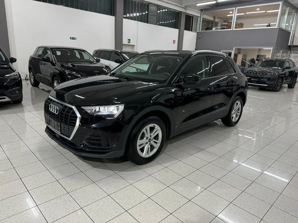 Photo 1 : Audi Q3 2022 Diesel