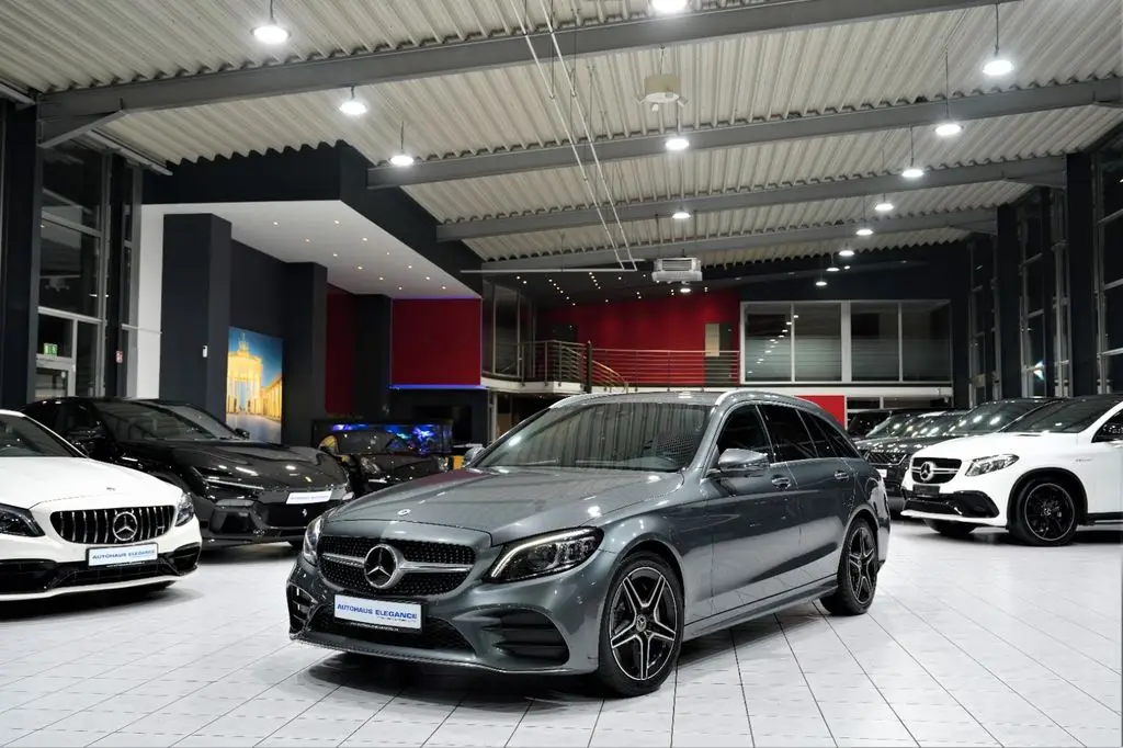 Photo 1 : Mercedes-benz Classe C 2019 Essence