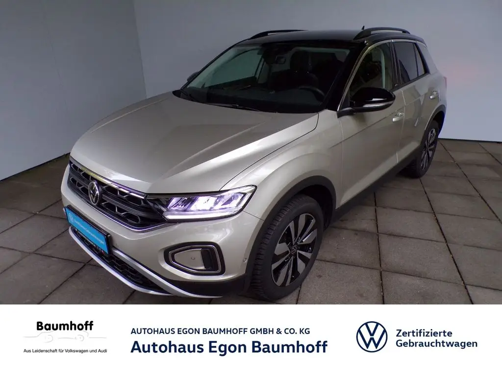 Photo 1 : Volkswagen T-roc 2023 Essence