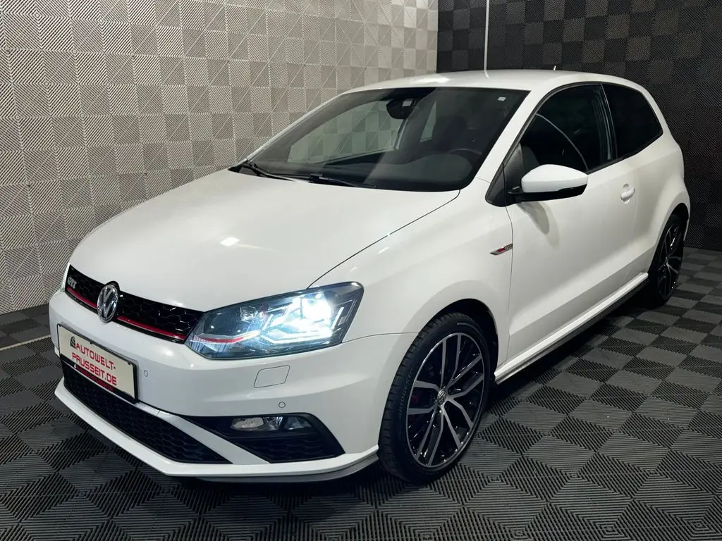 Photo 1 : Volkswagen Polo 2017 Essence