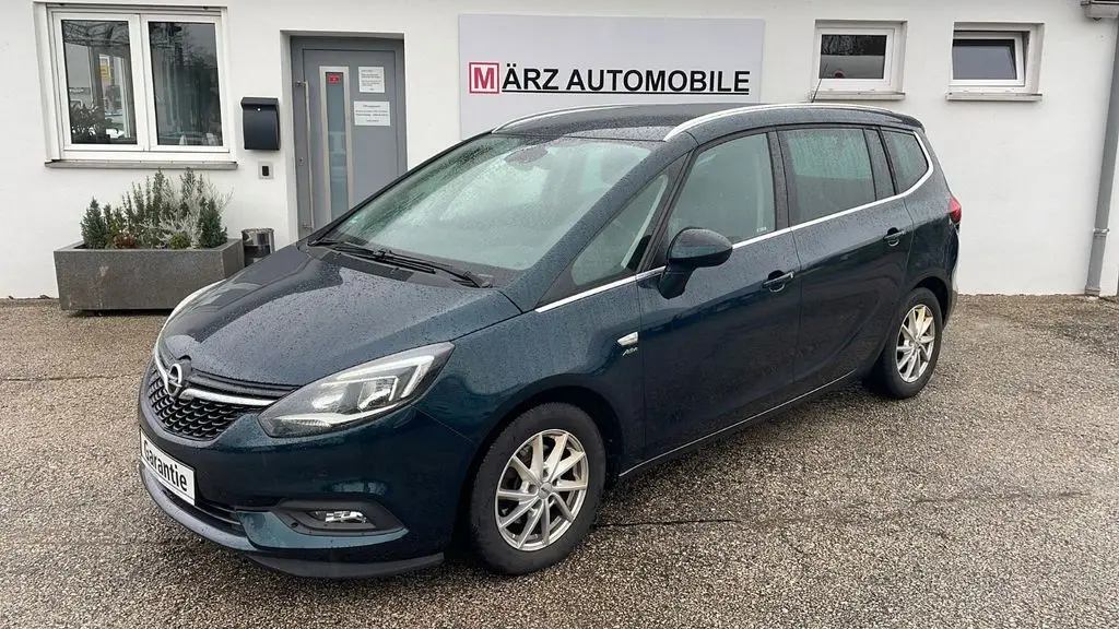 Photo 1 : Opel Zafira 2017 Essence