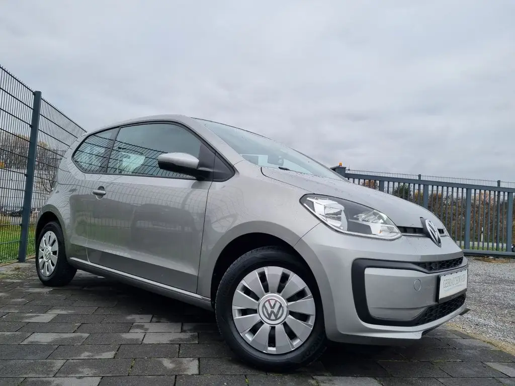 Photo 1 : Volkswagen Up! 2019 Petrol