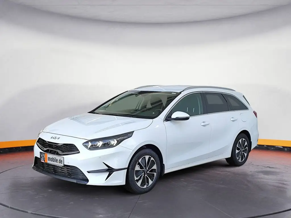 Photo 1 : Kia Ceed 2024 Petrol