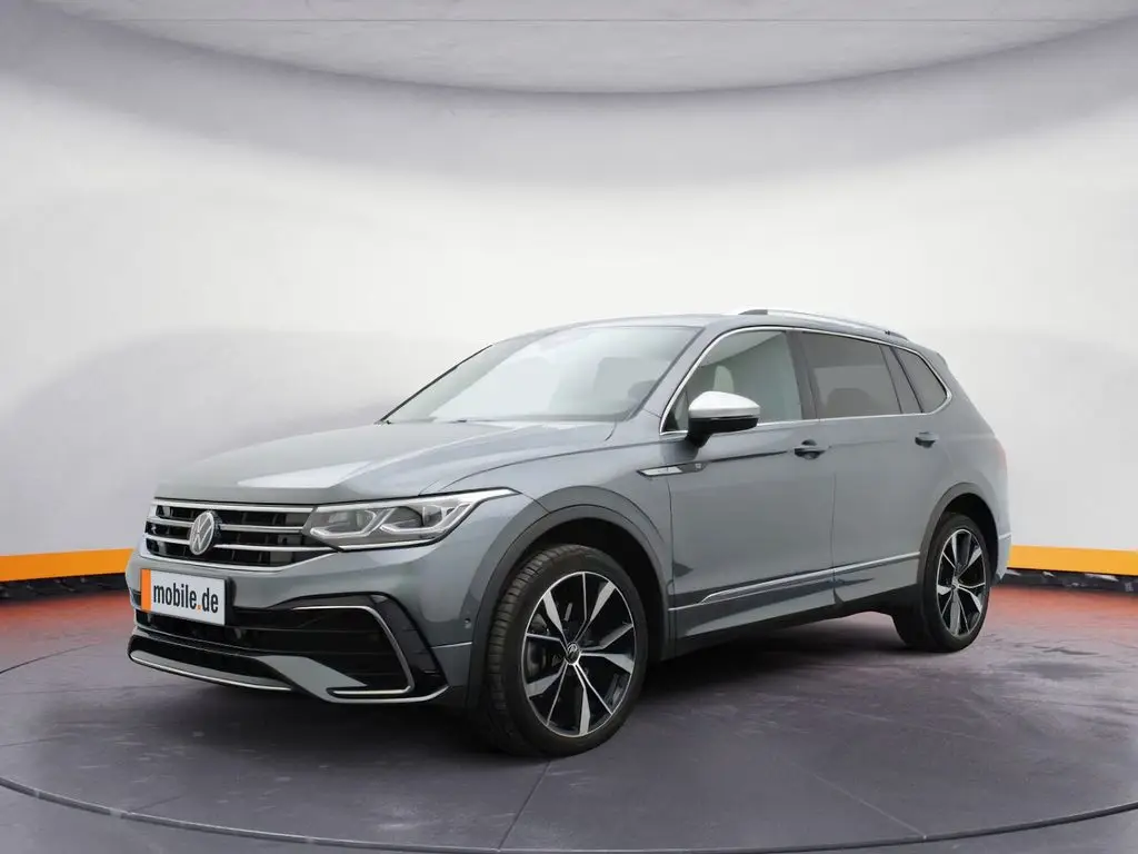 Photo 1 : Volkswagen Tiguan 2024 Petrol