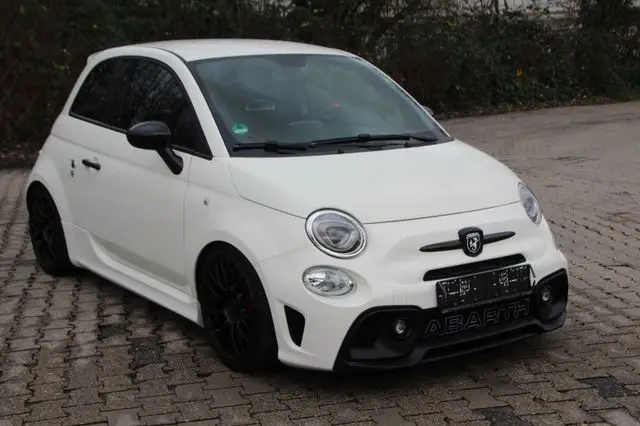 Photo 1 : Abarth 500 2017 Petrol