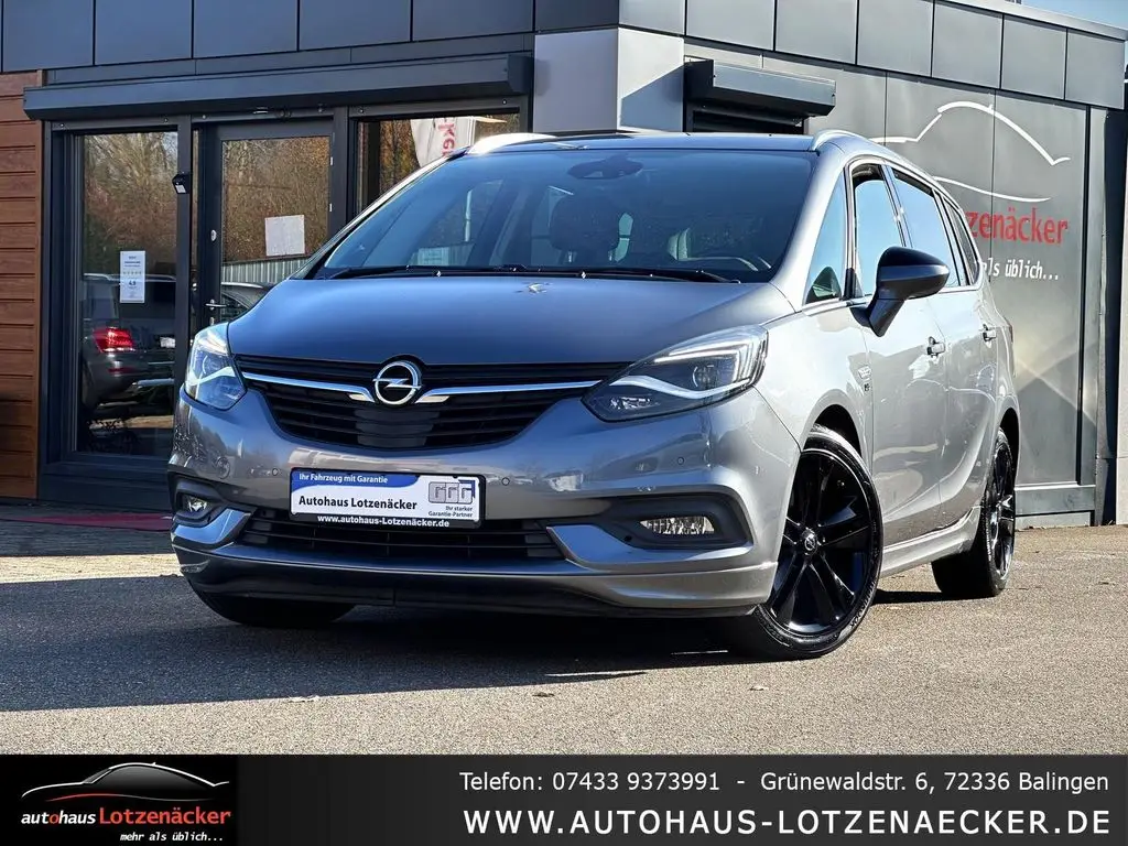 Photo 1 : Opel Zafira 2017 Diesel