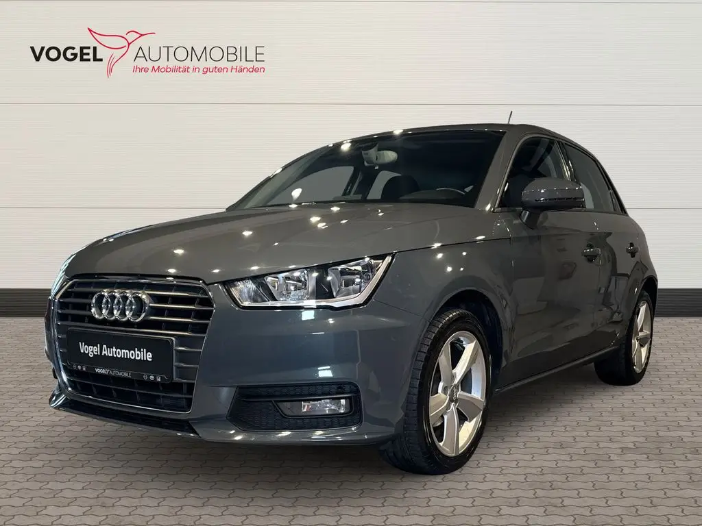 Photo 1 : Audi A1 2018 Petrol