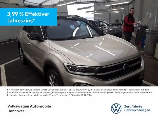 Photo 1 : Volkswagen T-roc 2023 Essence