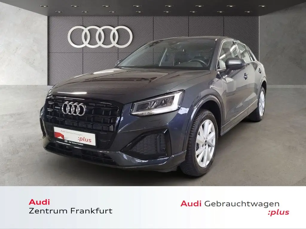 Photo 1 : Audi Q2 2024 Petrol