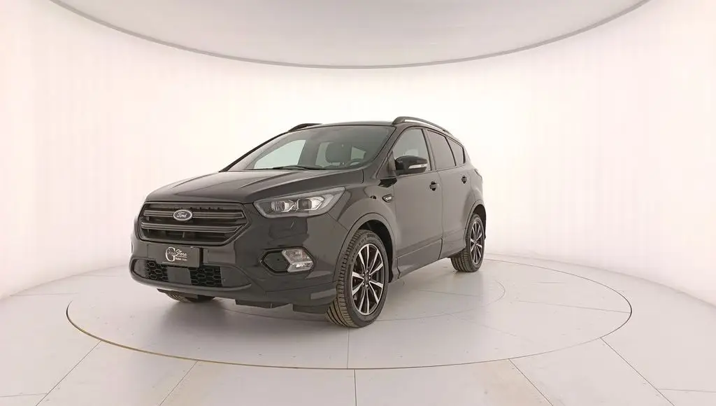 Photo 1 : Ford Kuga 2020 Diesel