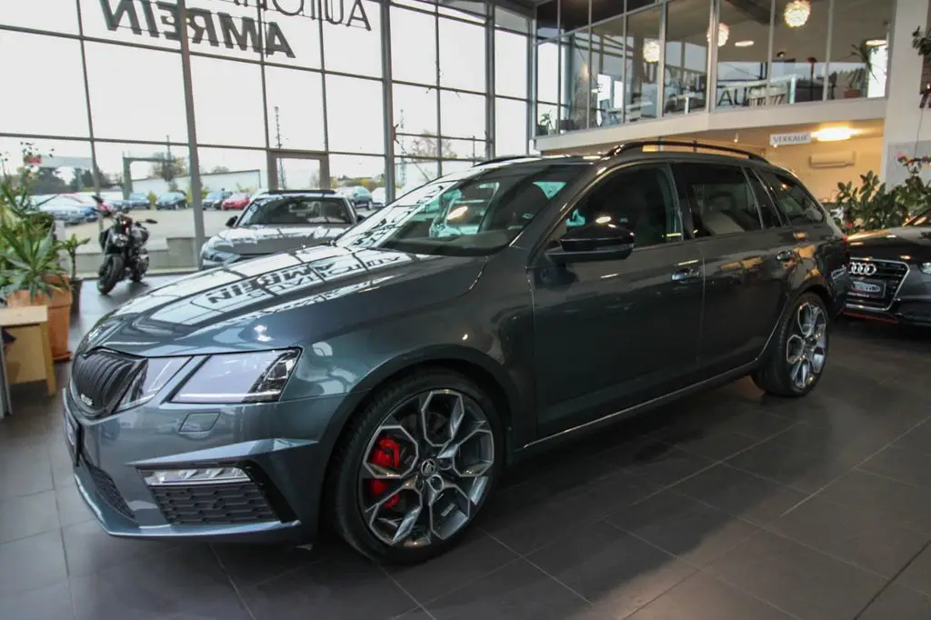 Photo 1 : Skoda Octavia 2018 Petrol