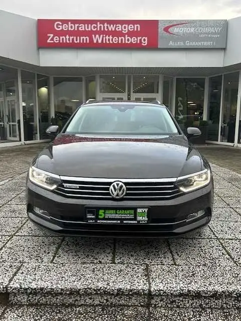 Photo 1 : Volkswagen Passat 2016 Diesel