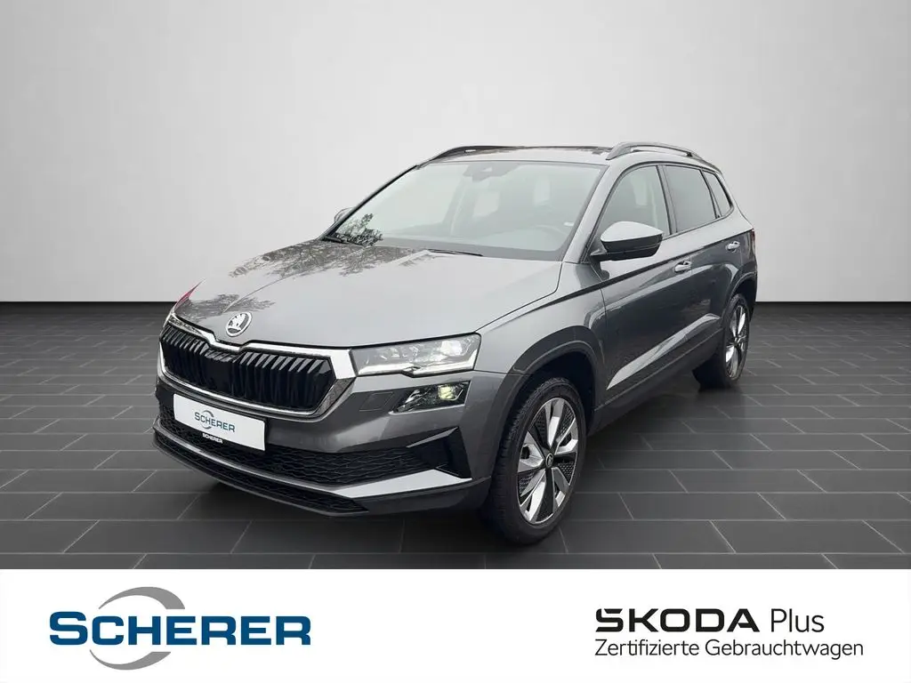 Photo 1 : Skoda Karoq 2022 Essence