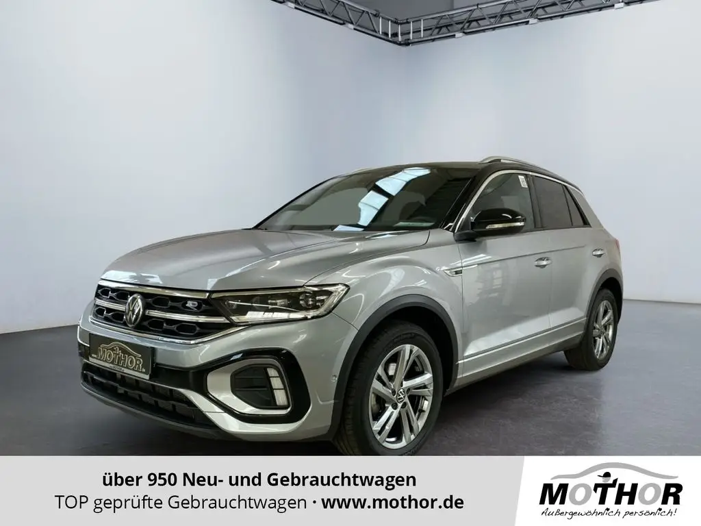 Photo 1 : Volkswagen T-roc 2023 Essence