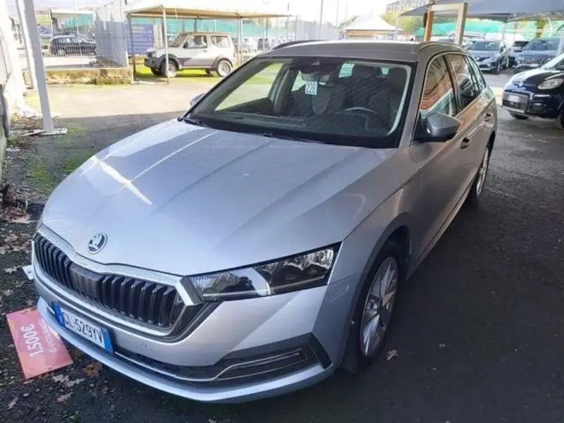 Photo 1 : Skoda Octavia 2023 Diesel