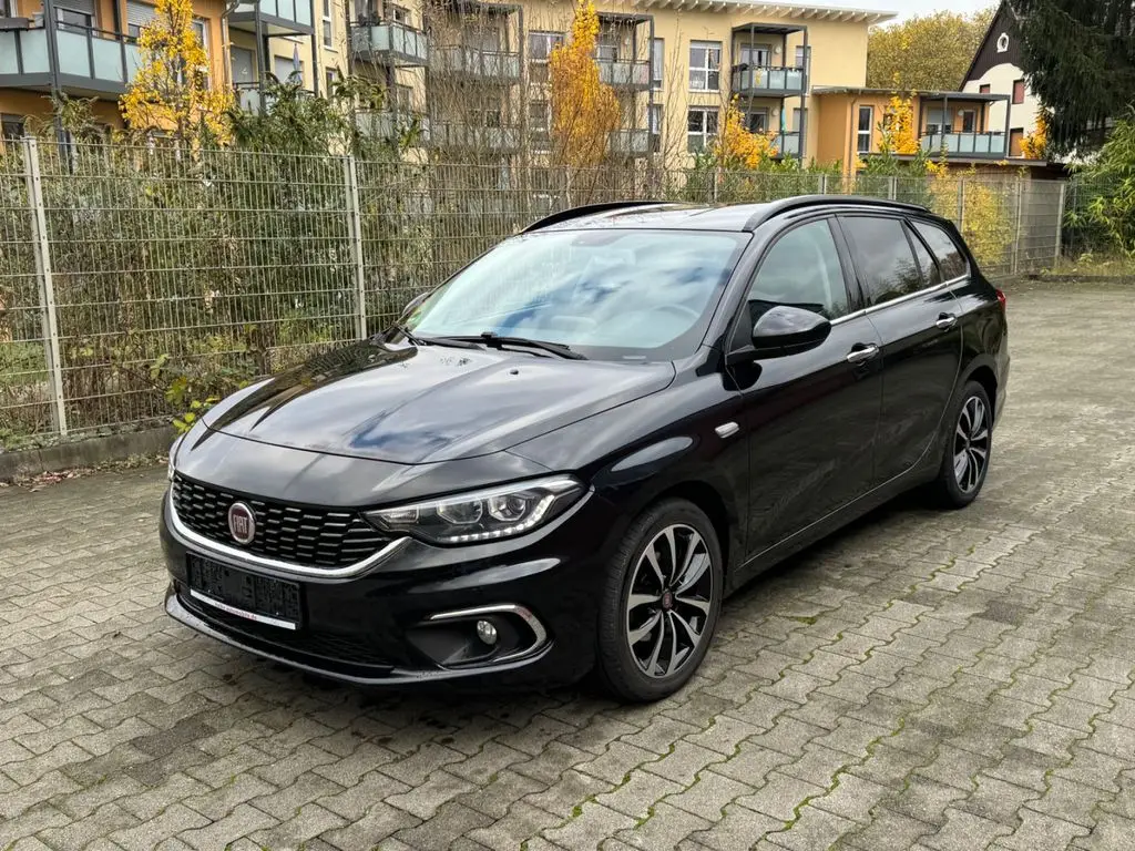 Photo 1 : Fiat Tipo 2017 Essence