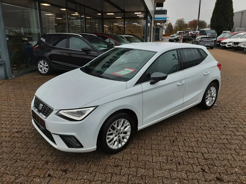 Photo 1 : Seat Ibiza 2021 Essence