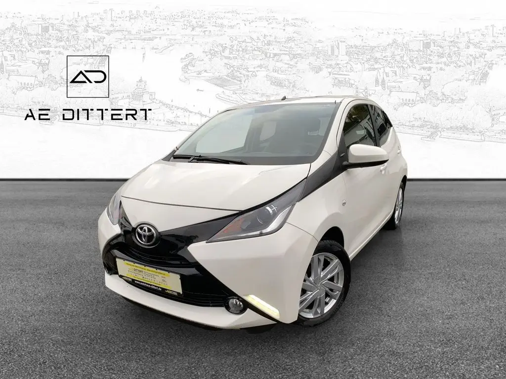 Photo 1 : Toyota Aygo X 2017 Essence